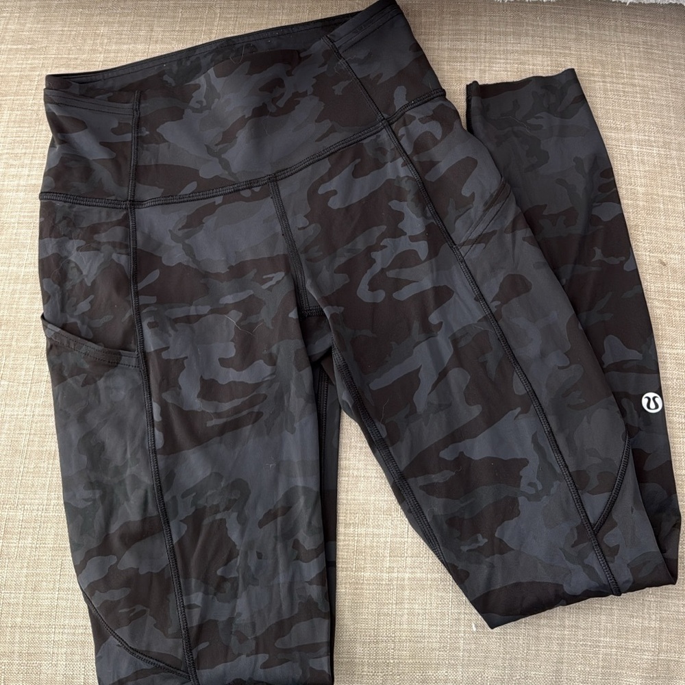 Lululemon Black Camouflage Leggings